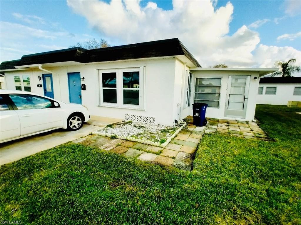 51 Tangerine CT LEHIGH ACRES, FL 33936