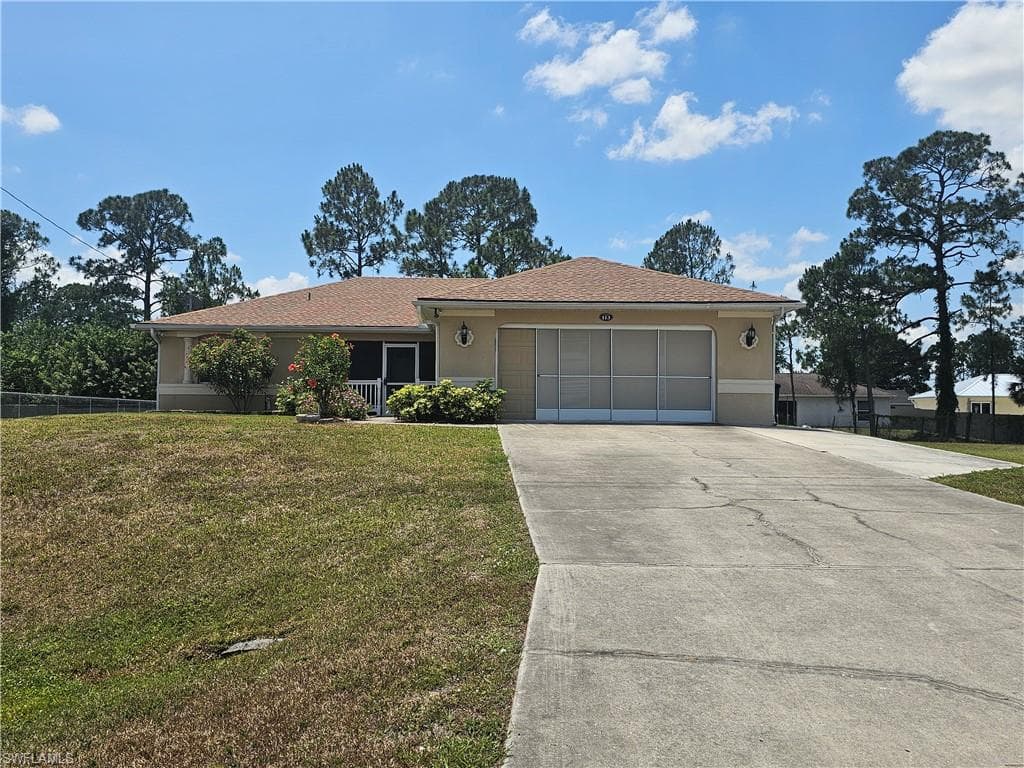 113 Greenbriar BLVD LEHIGH ACRES, FL 33972