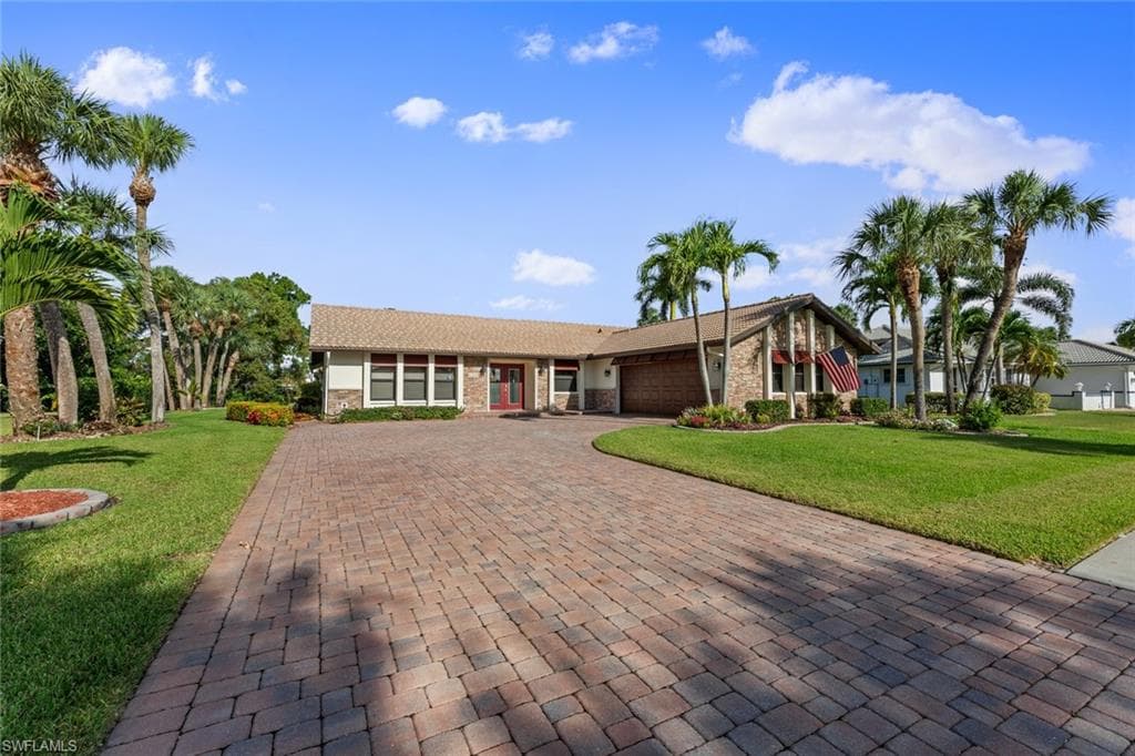4265 GLASGOW CT NORTH FORT MYERS, FL 33903