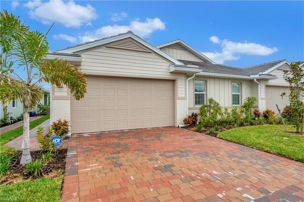 1022 Enbrook LOOP NAPLES, FL 34114