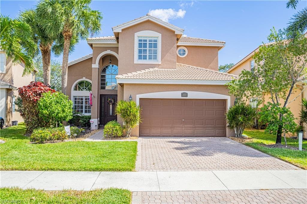 2057 Isla De Palma CIR NAPLES, FL 34119