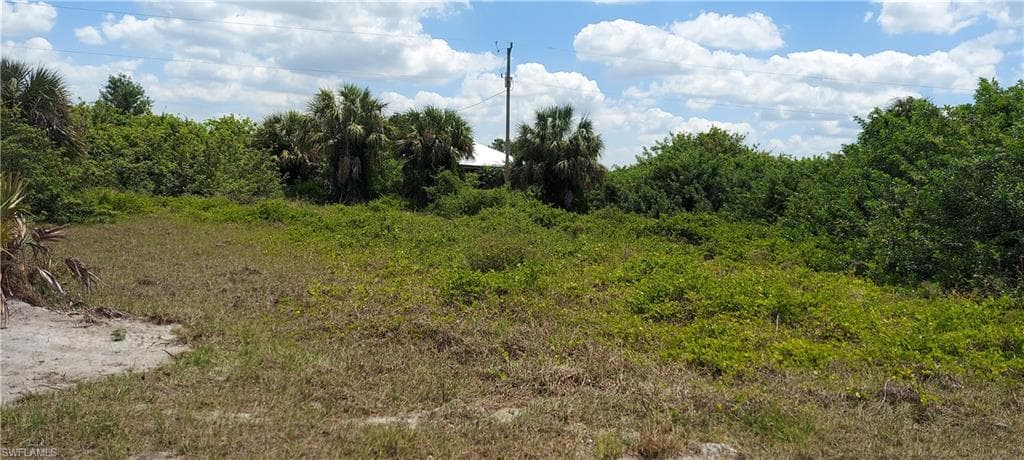 432 Piper AVE LEHIGH ACRES, FL 33974