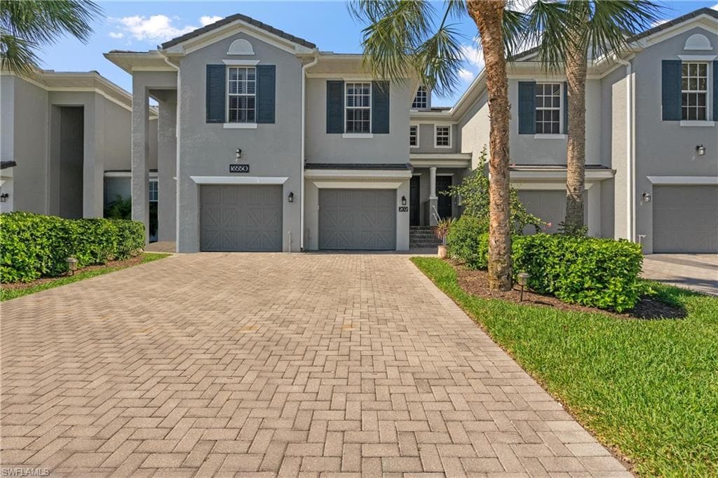 16550 Goldenrod LN 202 ALVA, FL 33920