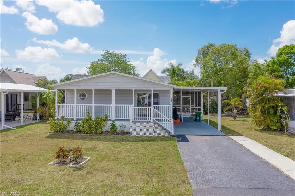 567 Cape Florida LN NAPLES, FL 34104