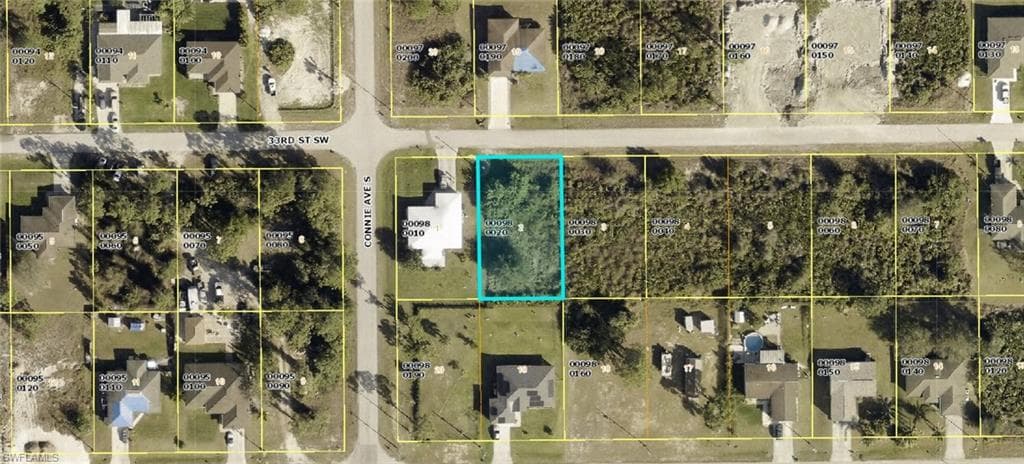 2517 33rd ST SW LEHIGH ACRES, FL 33976