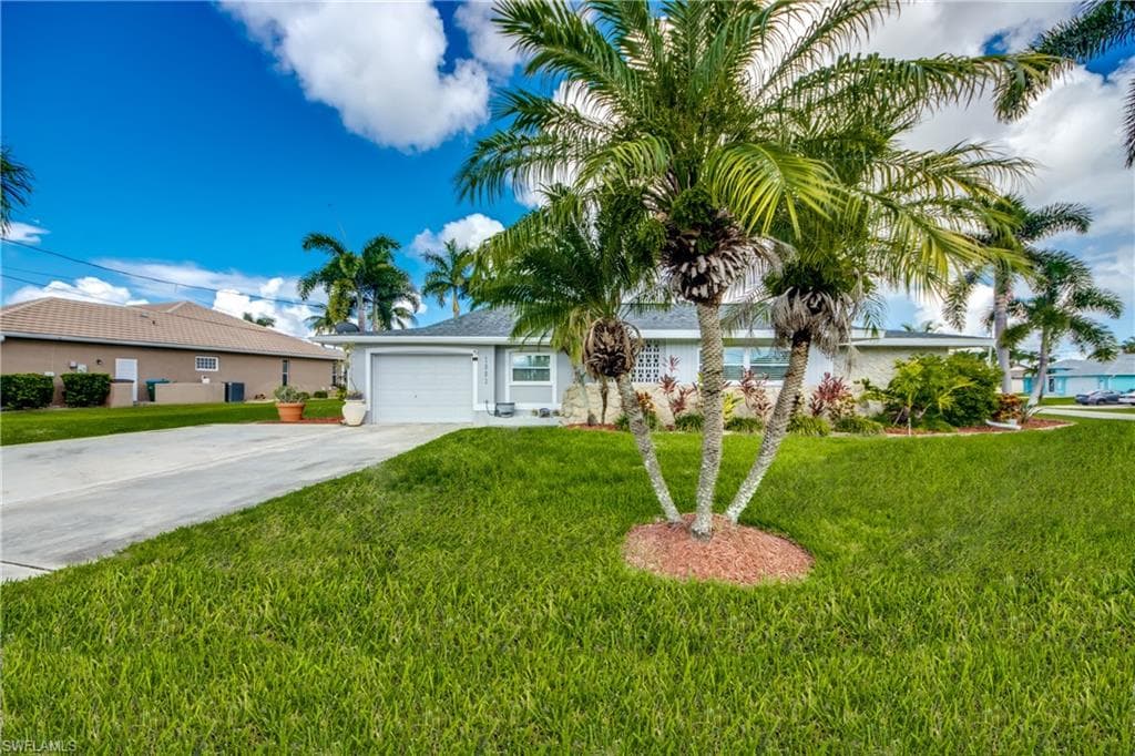 1002 SW 52nd ST CAPE CORAL, FL 33914
