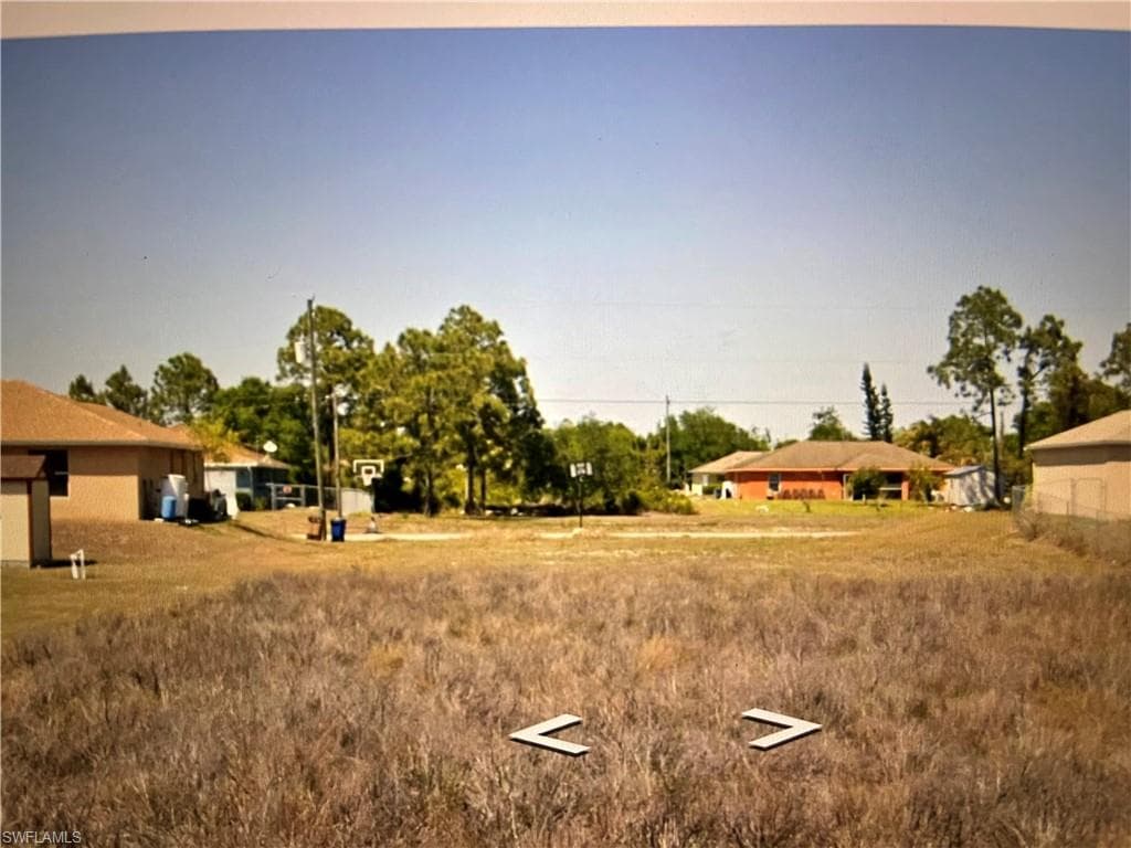 5306 Lee ST LEHIGH ACRES, FL 33971