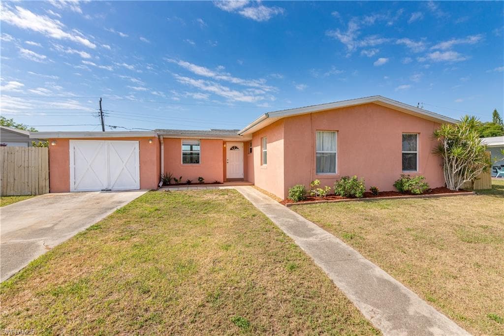 21187 Glendale AVE PORT CHARLOTTE, FL 33952