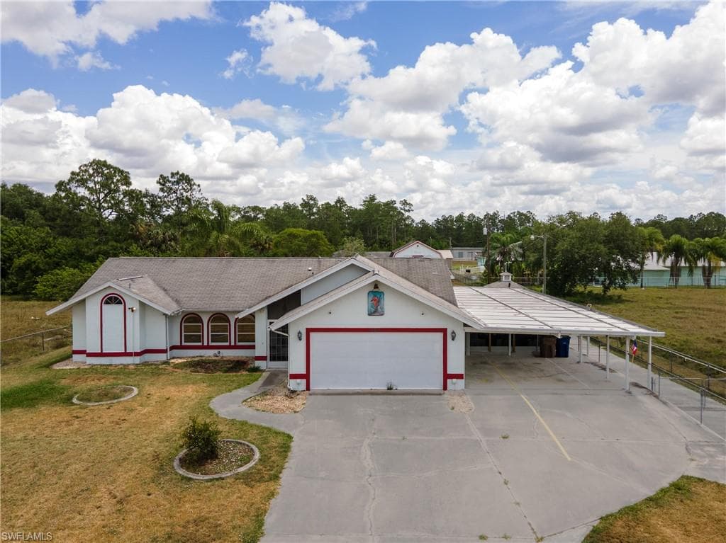 1304 Edward AVE LEHIGH ACRES, FL 33972