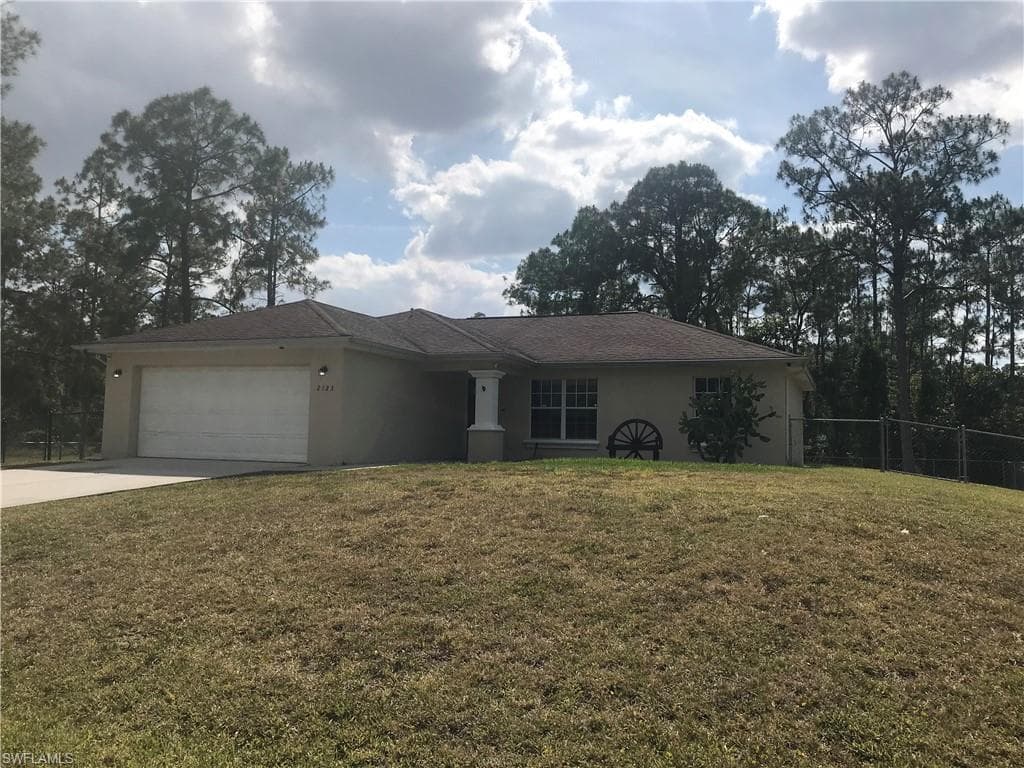 2123 Roosevelt AVE ALVA, FL 33920