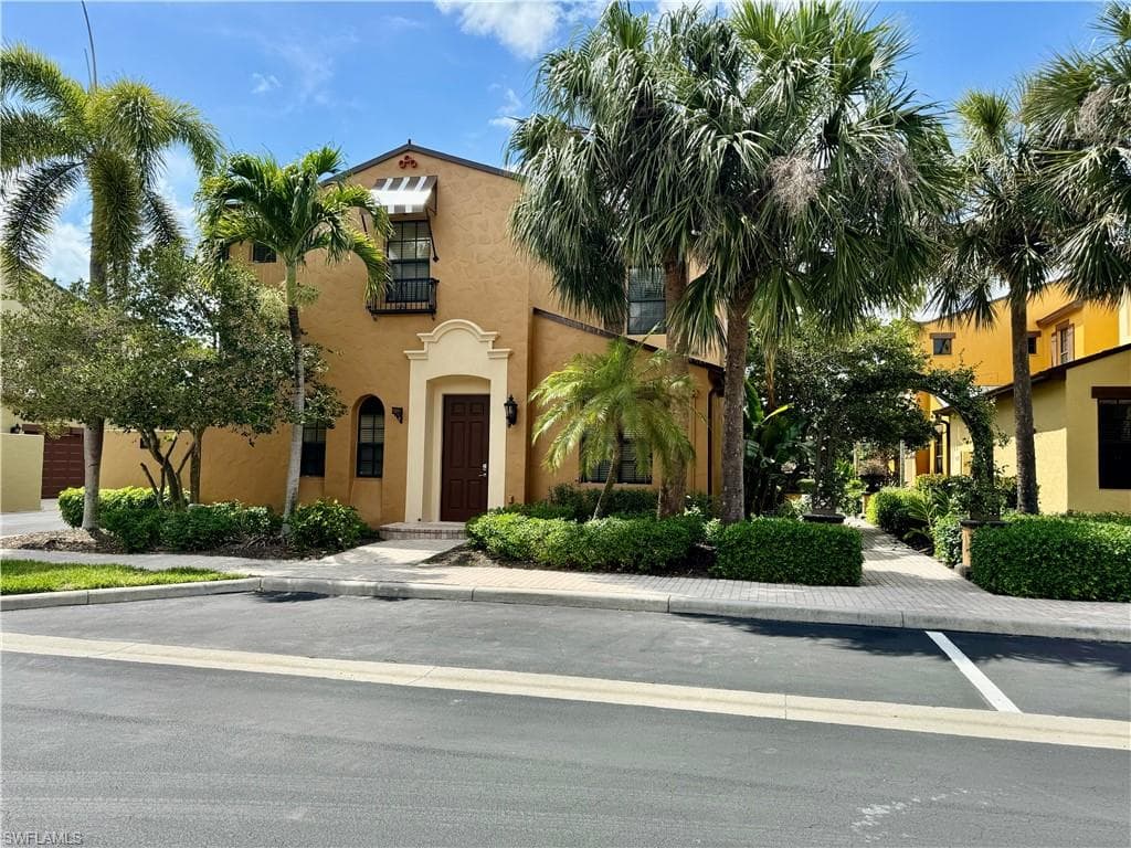 9109 Yuba LN 8001 NAPLES, FL 34113