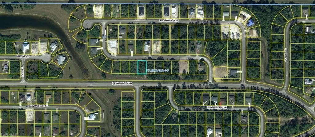 8015 Sherwood CIR LABELLE, FL 33935