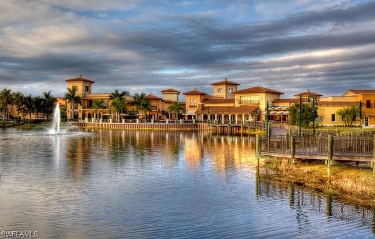 9122 Isla Bella CIR BONITA SPRINGS, FL 34135