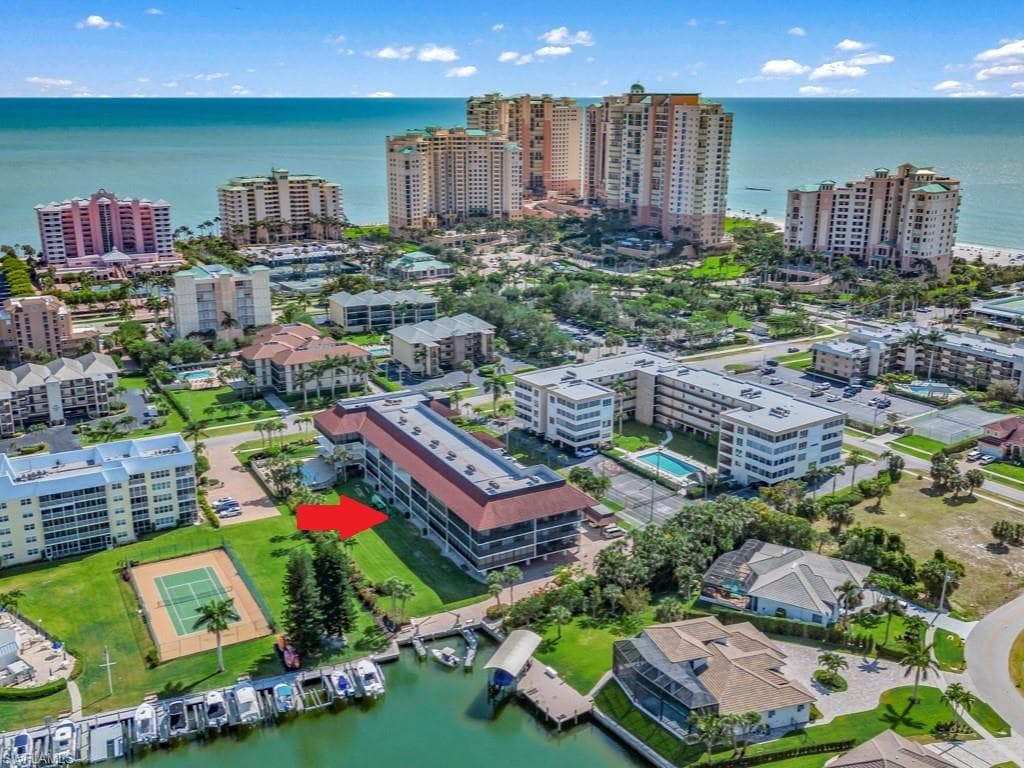 961 Swallow AVE 304 MARCO ISLAND, FL 34145