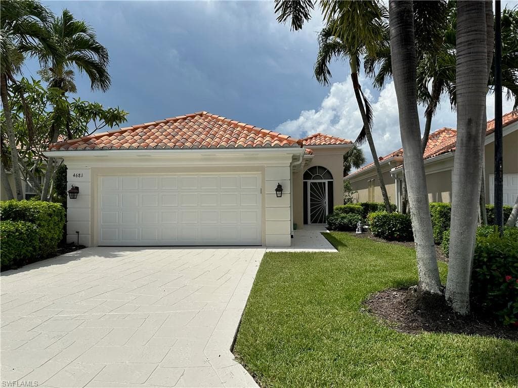 4681 Rio Poco CT NAPLES, FL 34109