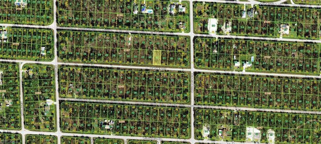 27289 Mandalay DR PUNTA GORDA, FL 33955