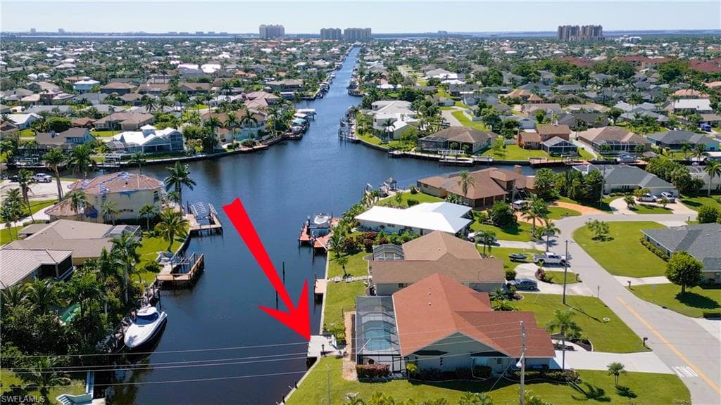 4805 SW 13th AVE CAPE CORAL, FL 33914