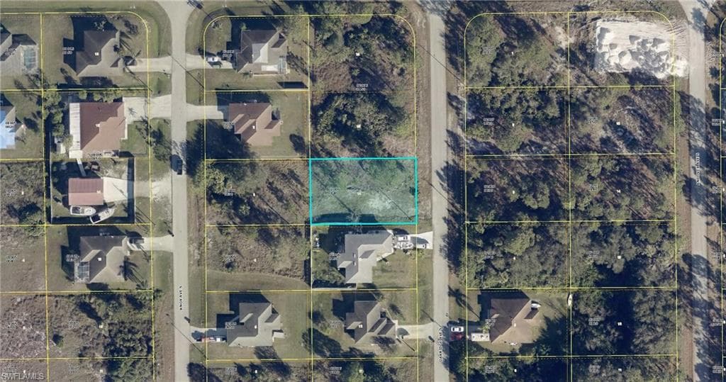 712 Oakridge AVE S LEHIGH ACRES, FL 33974