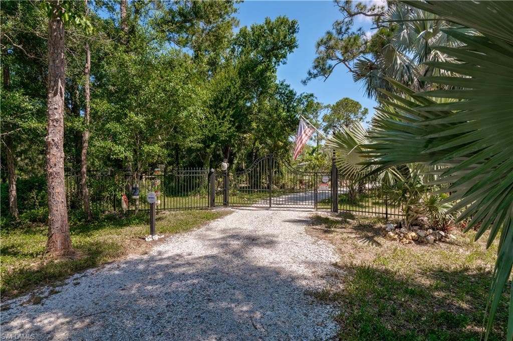 8551 Nalle Grade RD NORTH FORT MYERS, FL 33917