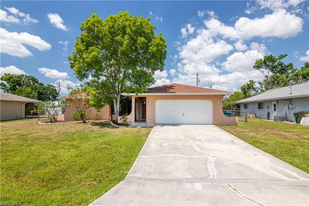 704 SE 11th PL CAPE CORAL, FL 33990