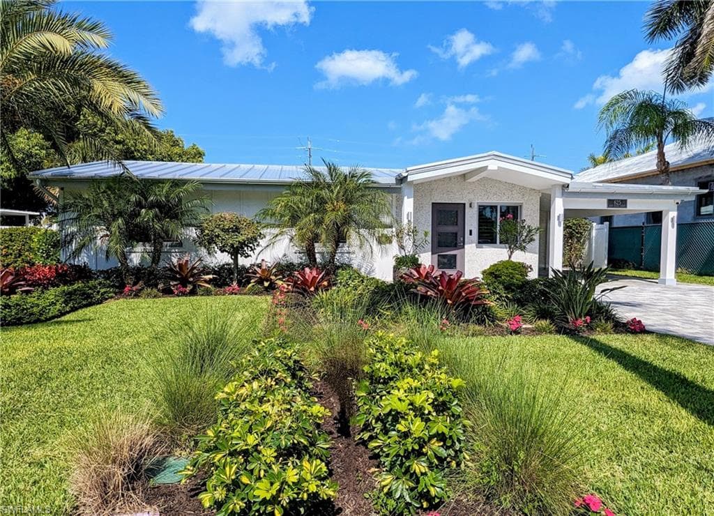 625 10th ST N NAPLES, FL 34102