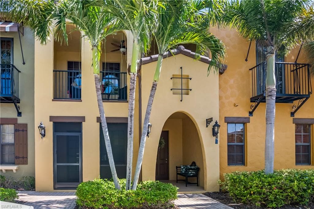 8965 Malibu LN 802 NAPLES, FL 34113