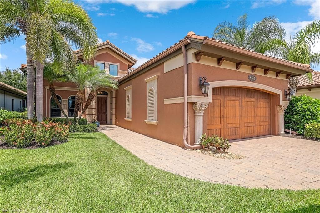 6247 Brunello LN NAPLES, FL 34113