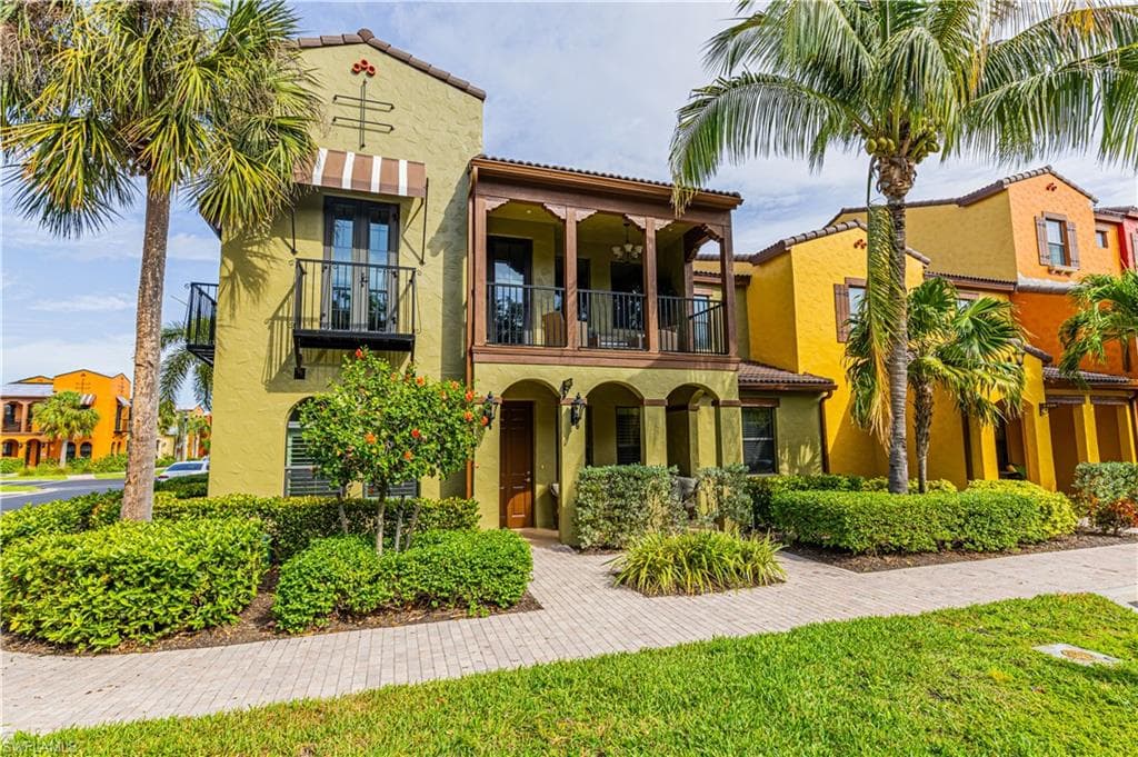 9063 Capistrano ST N 4405 NAPLES, FL 34113