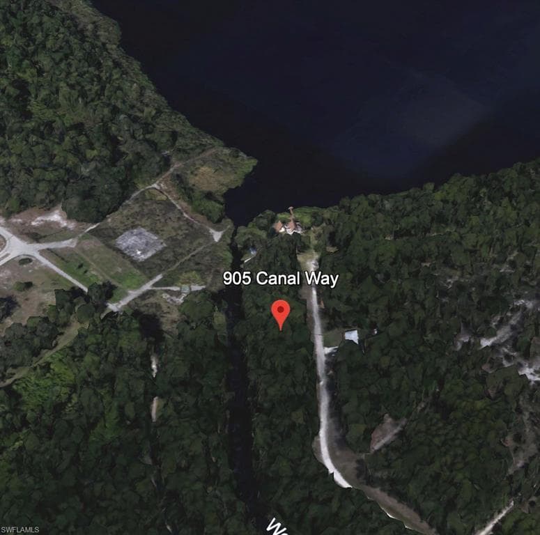 905 Canal Way SEBRING, FL 33875