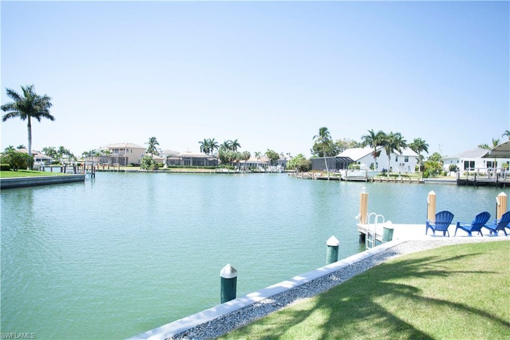 1261 Aruba CT MARCO ISLAND, FL 34145