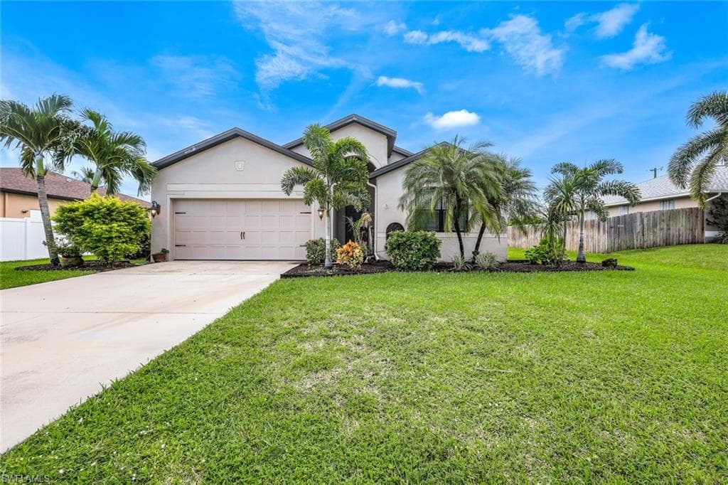 1120 SW 22nd TER CAPE CORAL, FL 33991