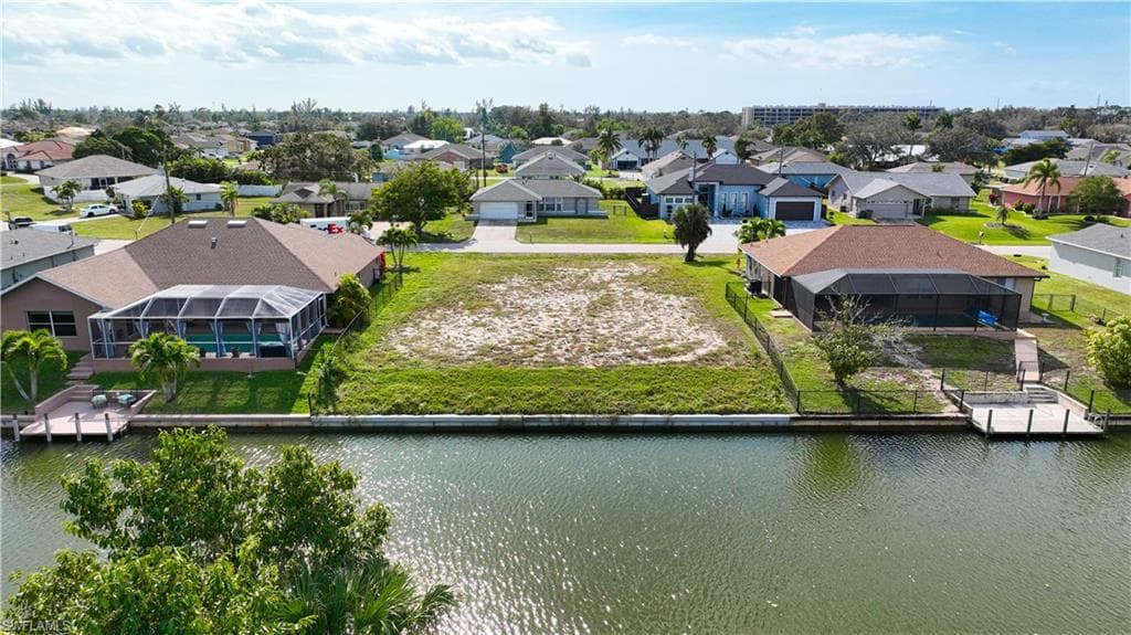 203 SE 11th TER CAPE CORAL, FL 33990