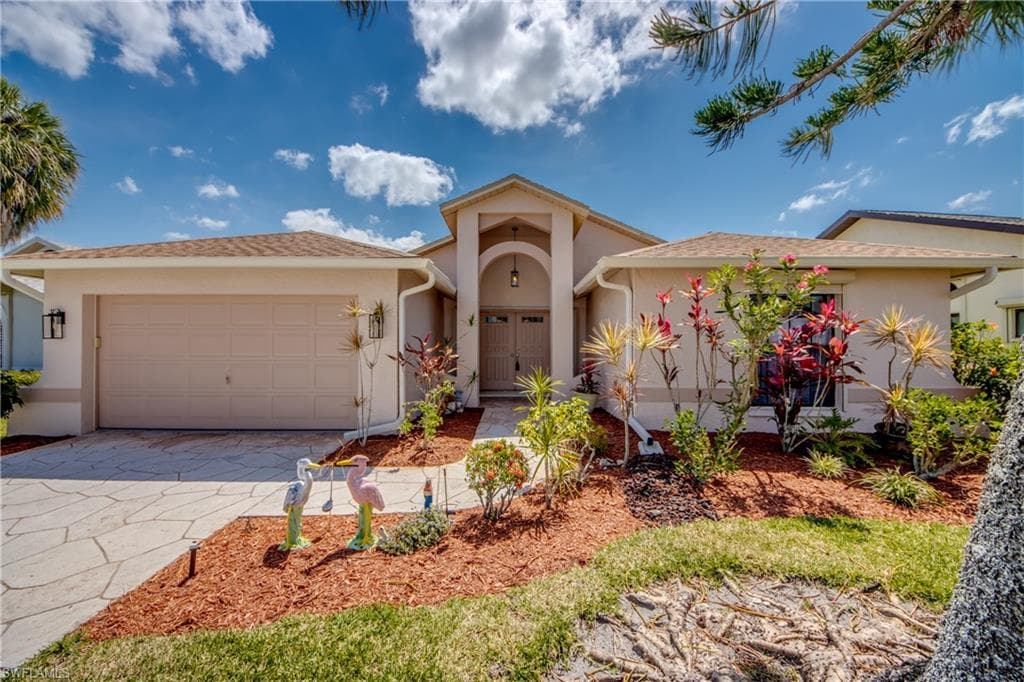 17867 Dracena CIR NORTH FORT MYERS, FL 33917