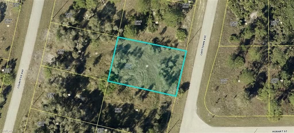 1056 Capetown AVE LEHIGH ACRES, FL 33974
