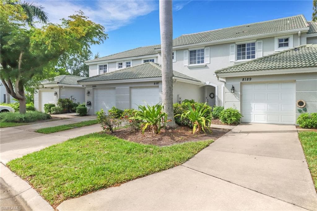 8189 Pacific Beach DR FORT MYERS, FL 33966