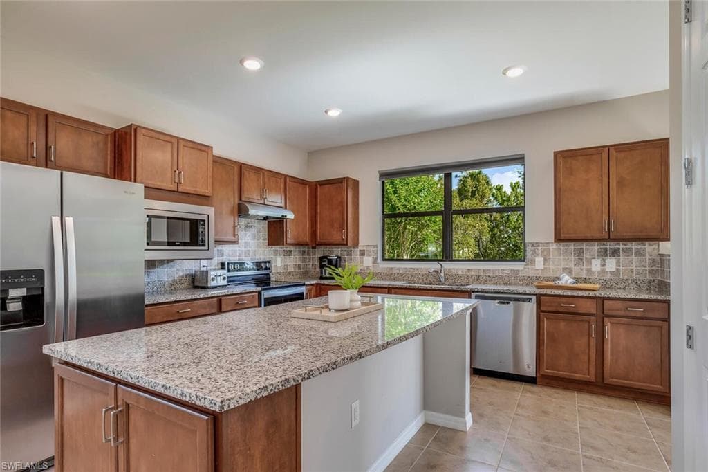 11264 Carlingford RD FORT MYERS, FL 33913