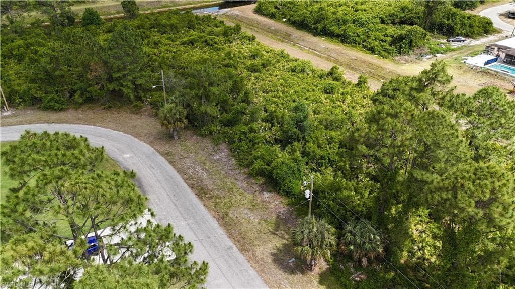 680-682 Chavers ST E LEHIGH ACRES, FL 33974