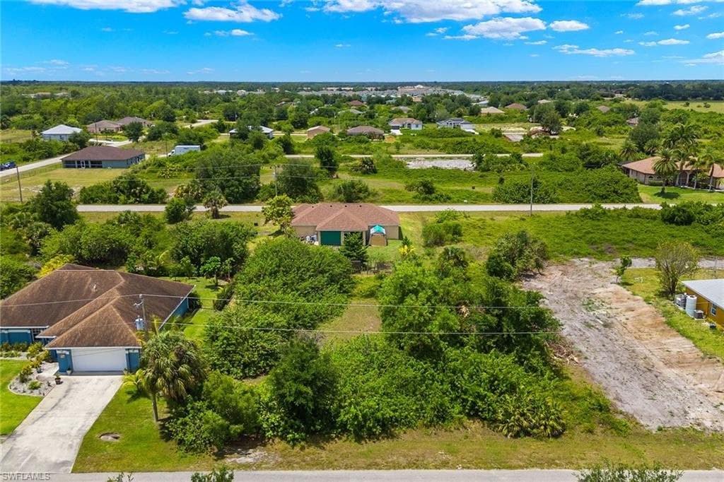 528 Chamonix AVE S LEHIGH ACRES, FL 33974