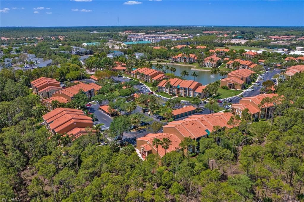 1250 Wildwood Lakes BLVD 305 NAPLES, FL 34104