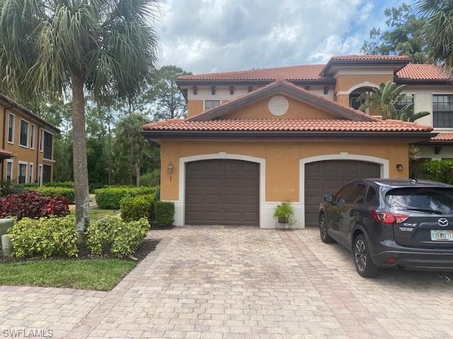 1338 Corso Palermo CT 2403 NAPLES, FL 34105