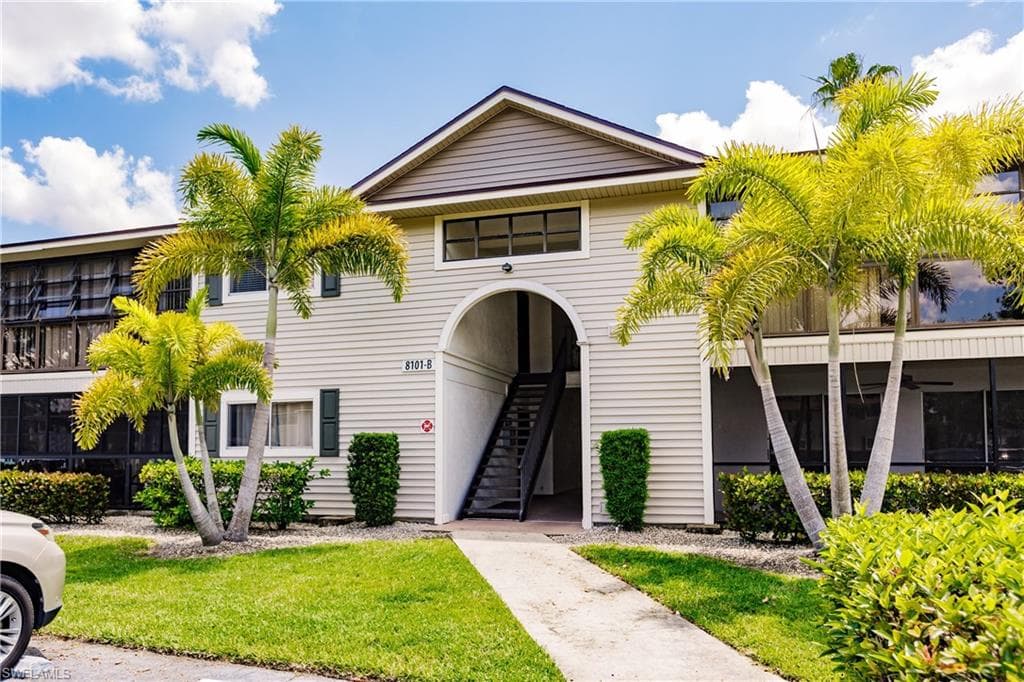 8101 S Woods CIR 16 FORT MYERS, FL 33919