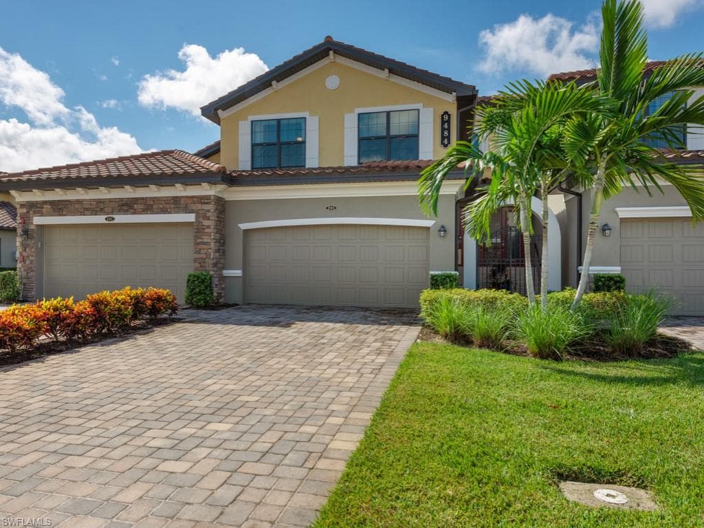 9487 Napoli LN 202 NAPLES, FL 34113