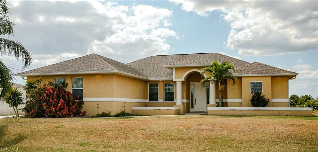 390 Palomar AVE LEHIGH ACRES, FL 33974