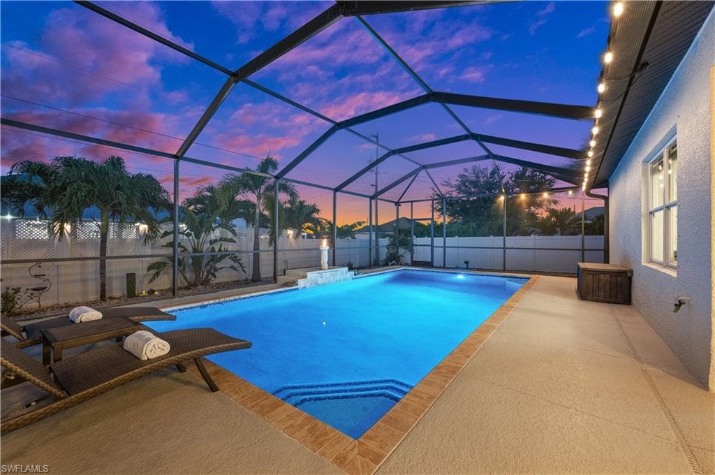 337 NE 20th TER CAPE CORAL, FL 33909