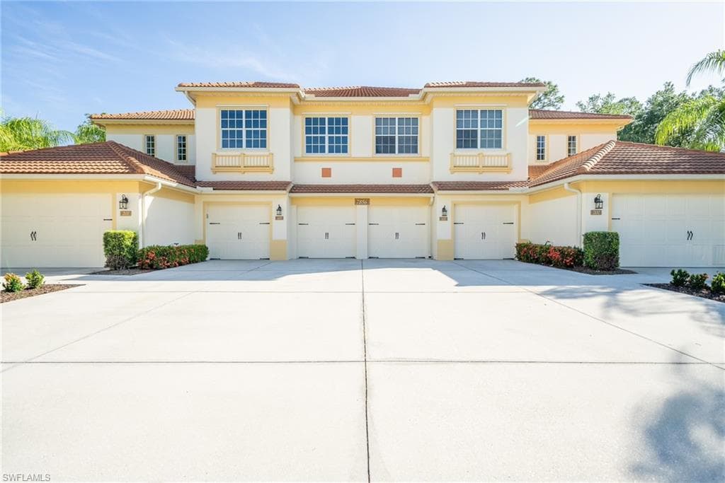 7856 Clemson ST 101 NAPLES, FL 34104