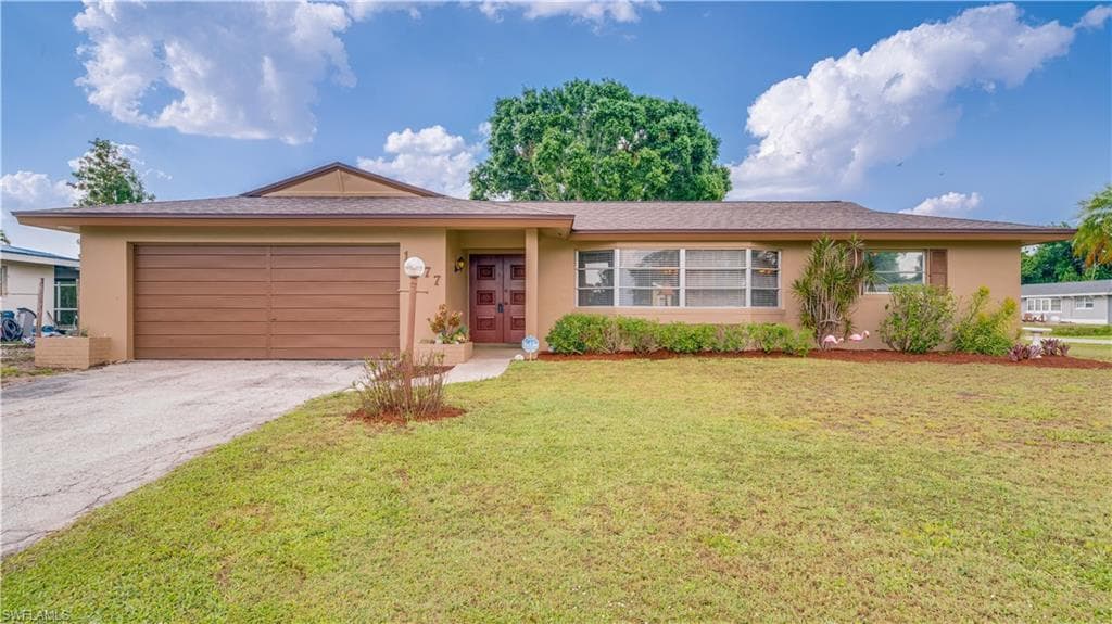 1677 S Fountainhead RD FORT MYERS, FL 33919