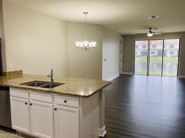7944 BRISTOL CIR NAPLES, FL 34120
