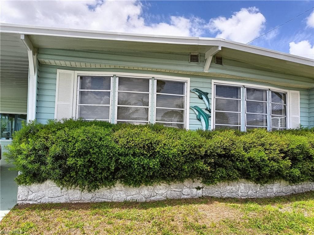 603 Pine Grove CT NORTH FORT MYERS, FL 33917