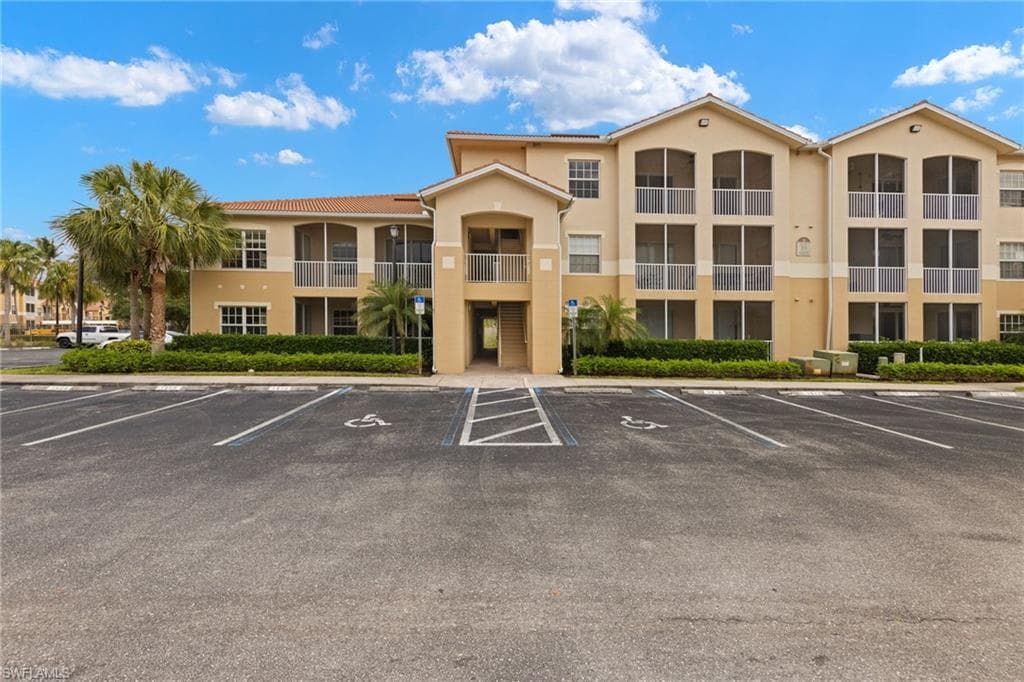 9005 Colby DR 1901 FORT MYERS, FL 33919