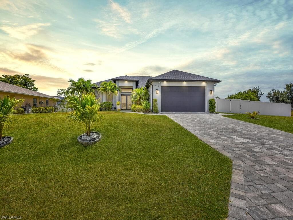 914 NE 18th TER CAPE CORAL, FL 33909